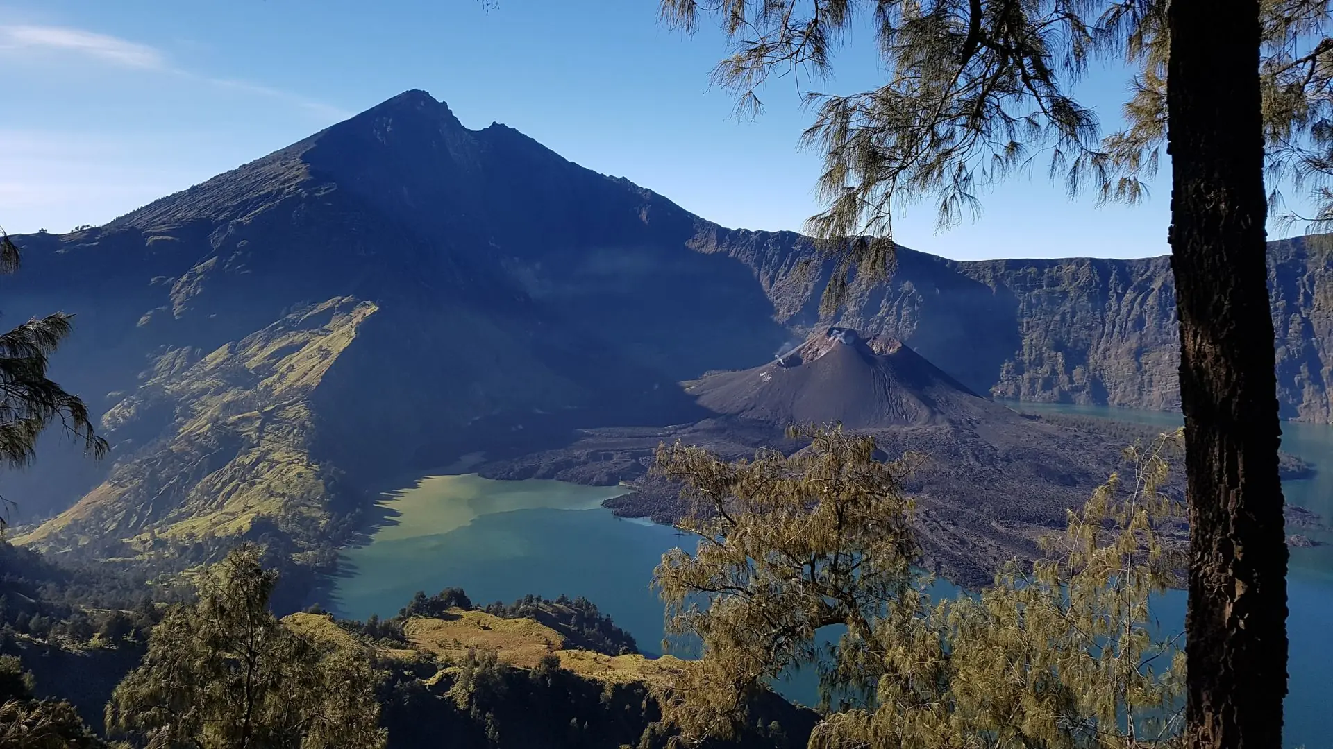 Climbing Mount Rinjani