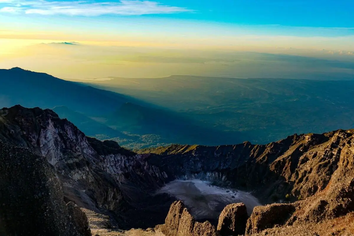 Mount Rinjani school expedition FAQ