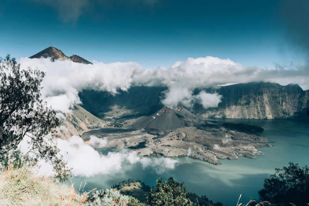 Mount Rinjani and Lake Segara Anak Venture Beyond Expeditions