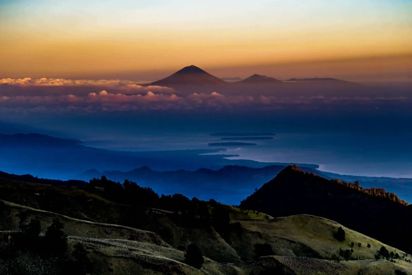 Rinjani Crater Rim Expedition